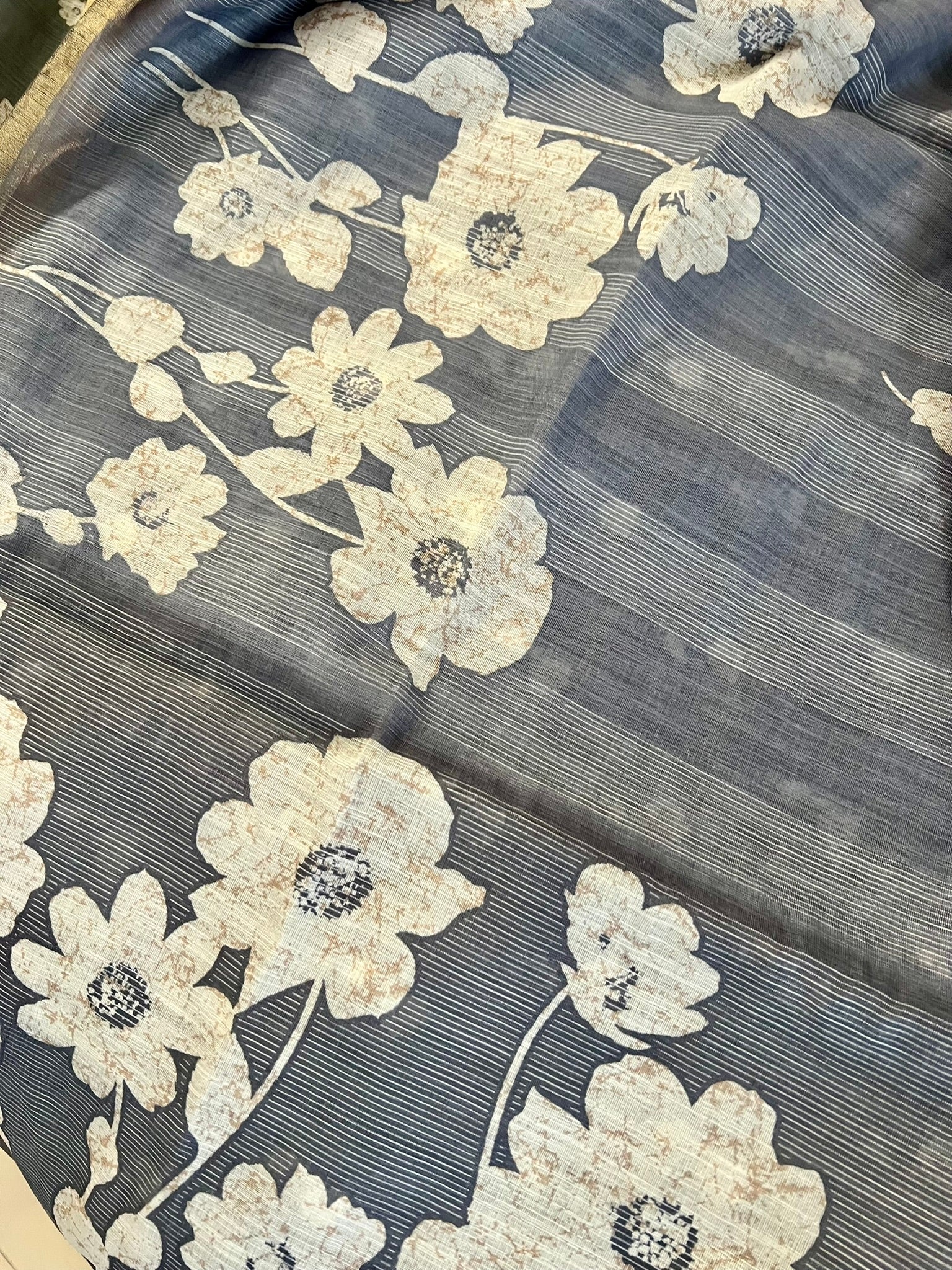 Semi Linen print saree